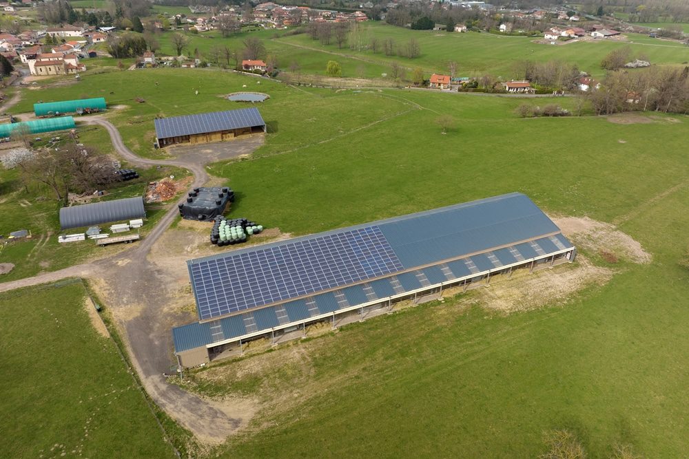 découvrez les erreurs courantes lors de l'installation d'un hangar photovoltaïque et comment les éviter pour garantir une performance optimale et une rentabilité maximale de votre projet énergétique.