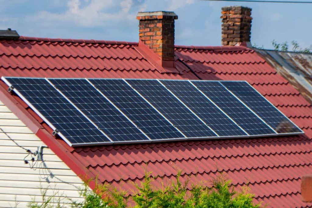 découvrez les erreurs courantes lors de l'installation d'un hangar photovoltaïque et comment les éviter pour optimiser votre projet d'énergie renouvelable.