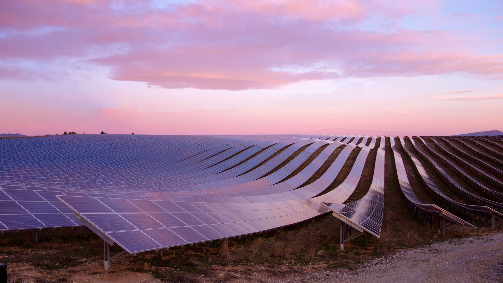 découvrez les avantages des fermes solaires : une solution énergétique durable qui maximise l'utilisation des ressources naturelles tout en réduisant l'empreinte carbone. rejoignez la révolution verte et apprenez comment ces installations innovantes contribuent à un avenir plus propre et plus respectueux de l'environnement.