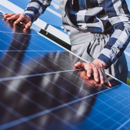 découvrez les solutions de financement pour panneaux solaires et réduisez votre facture d'électricité tout en préservant l'environnement. informez-vous sur les aides, subventions et options de crédit disponibles pour faciliter votre transition vers les énergies renouvelables.