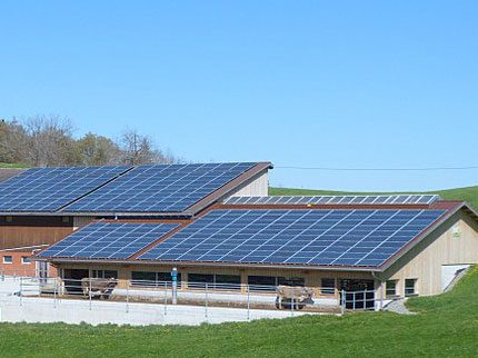 découvrez les avantages des granges photovoltaïques, une solution innovante pour optimiser l'utilisation de l'espace agricole tout en produisant de l'énergie renouvelable. transformez vos infrastructures en sources d'énergie durables et réduisez votre empreinte carbone.
