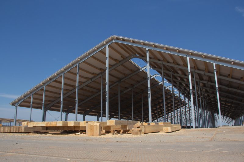découvrez notre gamme de hangars agricoles, conçus pour optimiser le stockage et la protection de vos équipements et récoltes. solutions sur mesure adaptées à vos besoins, robustes et durables.