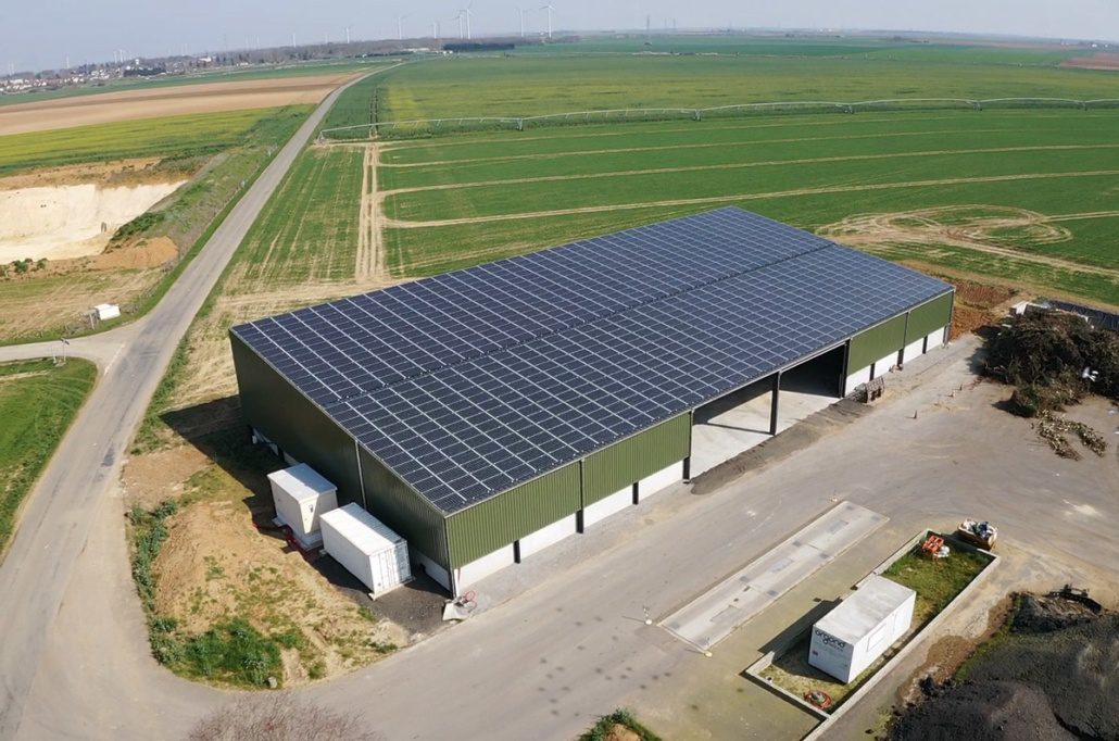 découvrez les avantages d'un hangar agricole photovoltaïque : une solution innovante pour combiner espace de stockage et production d'énergie renouvelable. optimisez votre ferme tout en réduisant votre empreinte carbone grâce à des panneaux solaires efficaces.