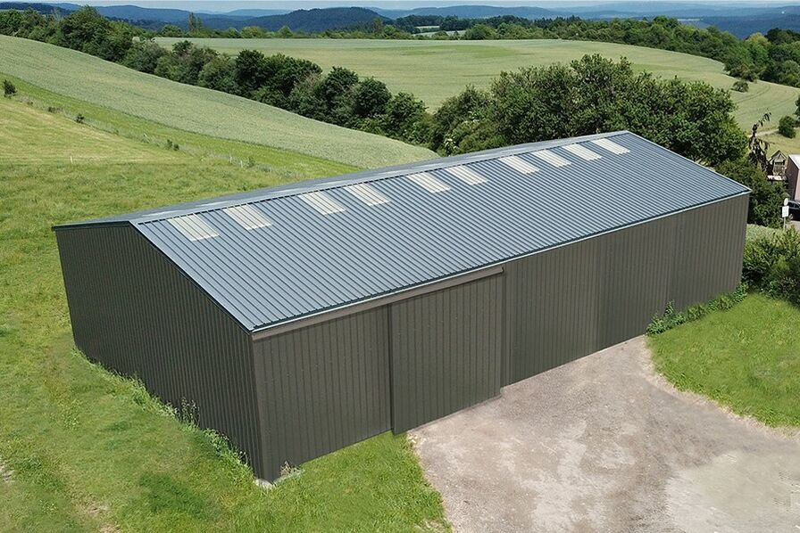 découvrez nos hangars agricoles conçus pour répondre à tous vos besoins de stockage et de protection de vos équipements et récoltes. robustesse, fonctionnalité et adaptabilité sont au rendez-vous pour optimiser votre exploitation agricole.