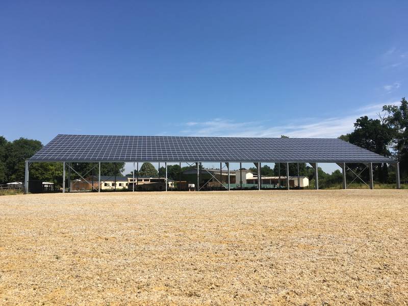 découvrez notre sélection de hangars à panneaux, alliant robustesse et design fonctionnel pour votre espace de stockage. parfaits pour votre jardin ou vos activités professionnelles, ces hangars offrent une protection optimale contre les intempéries tout en s'adaptant à tous vos besoins.