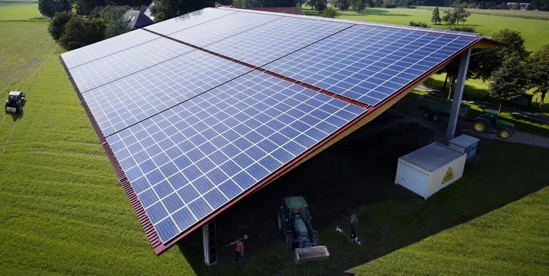 découvrez les avantages des hangars photovoltaïques agricoles : une solution innovante pour optimiser l'espace de stockage tout en produisant de l'énergie renouvelable. transformez votre exploitation avec une installation durable et économique.