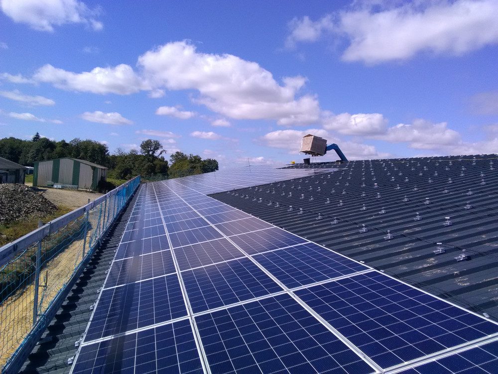 découvrez comment un hangar photovoltaïque peut transformer votre consommation d'énergie tout en générant des économies significatives. optimisez vos coûts énergétiques et contribuez à la transition écologique grâce à des solutions durables et innovantes.