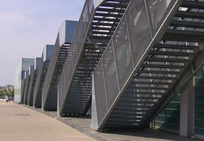 découvrez notre hangar polyvalent, un espace adaptable et fonctionnel idéal pour tous vos besoins, qu'il s'agisse de stockage, d'événements ou d'activités professionnelles. profitez d'une solution pratique et modulable parfaitement adaptée à vos projets.