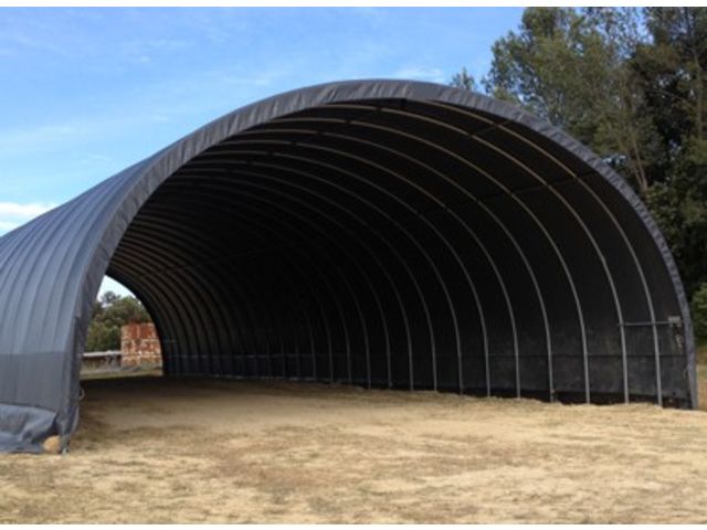 découvrez comment construire un hangar sans permis de construire. akuna vous guide à travers les étapes essentielles pour optimiser votre espace de stockage tout en restant dans la légalité.