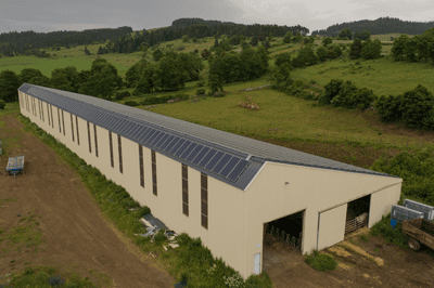 découvrez comment les hangars agricoles photovoltaïques révolutionnent l'agriculture durable en alliant protection des cultures et production d'énergie renouvelable. optimisez vos espaces agricoles tout en contribuant à la transition énergétique.