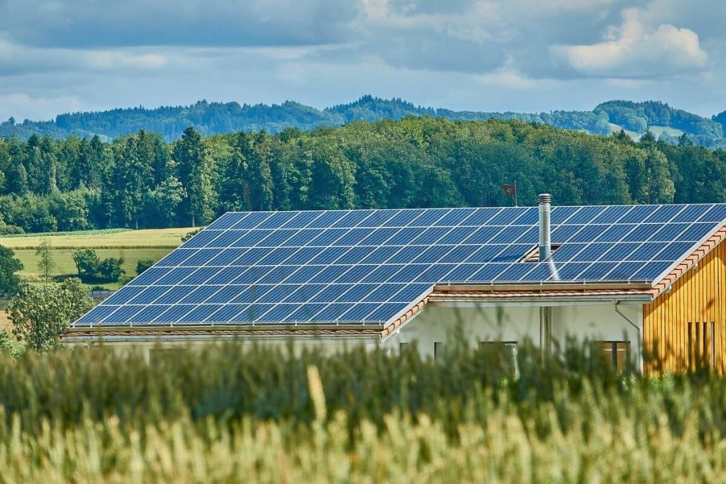 découvrez comment les hangars agricoles photovoltaïques allient efficacité énergétique et optimisation de l'espace. profitez d'une source d'énergie renouvelable tout en protégeant vos équipements agricoles. informez-vous sur les avantages, les subventions et les possibilités d'installation pour transformer votre exploitation.