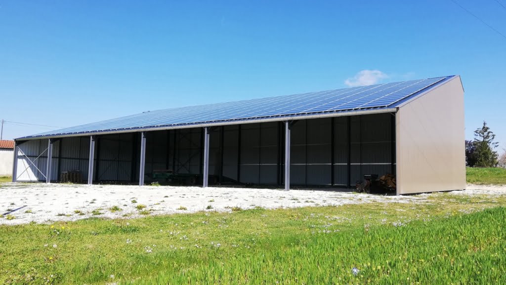 découvrez les avantages des hangars photovoltaïques : une solution durable et économique pour produire de l'énergie renouvelable tout en protégeant vos biens. optimisez votre espace tout en contribuant à la transition énergétique.