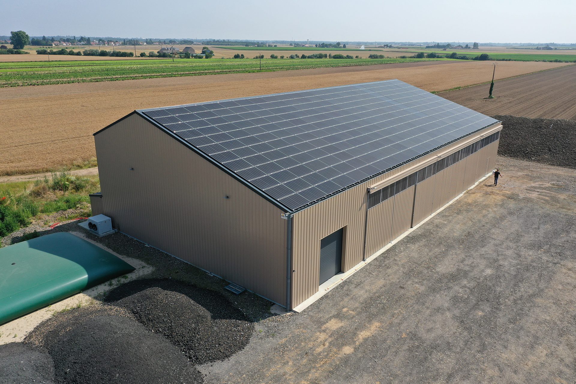 découvrez les hangars solaires, une solution innovante pour allier protection et énergie renouvelable. optimisez votre espace tout en réduisant votre empreinte carbone grâce à ces structures écologiques adaptées à vos besoins.