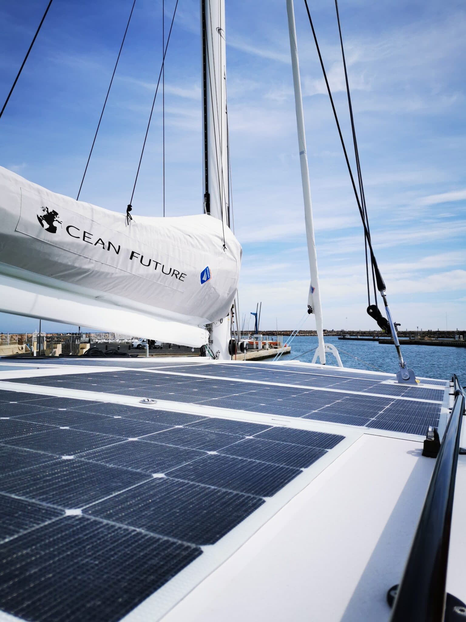 découvrez comment les panneaux photovoltaïques révolutionnent l'innovation verte, en offrant une solution durable et efficace pour produire de l'énergie renouvelable. engagez-vous pour un avenir plus respectueux de l'environnement.