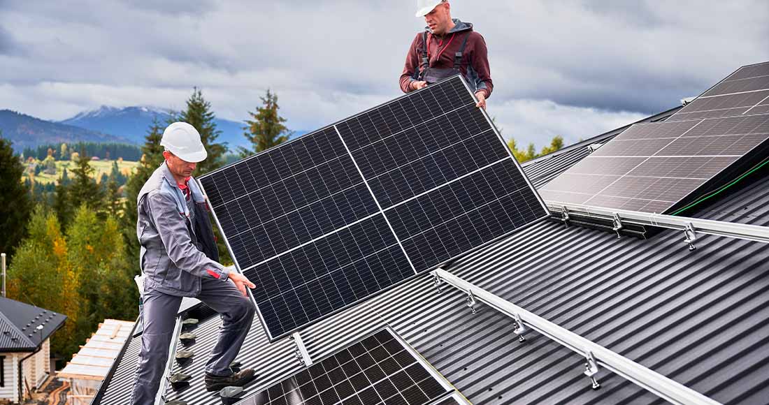 découvrez comment installer des panneaux solaires chez vous pour réduire vos factures d'énergie et contribuer à une planète plus verte. suivez notre guide complet et bénéficiez d'astuces d'experts pour une installation réussie.