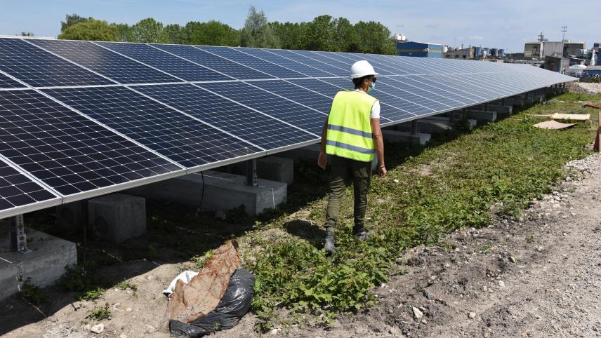 découvrez nos services d'installation de panneaux solaires dans les hauts-de-france. profitez d'une énergie renouvelable et d'économies sur vos factures d'électricité tout en contribuant à la transition énergétique. obtenez un devis gratuit et personnalisez votre projet solaire dès aujourd'hui!