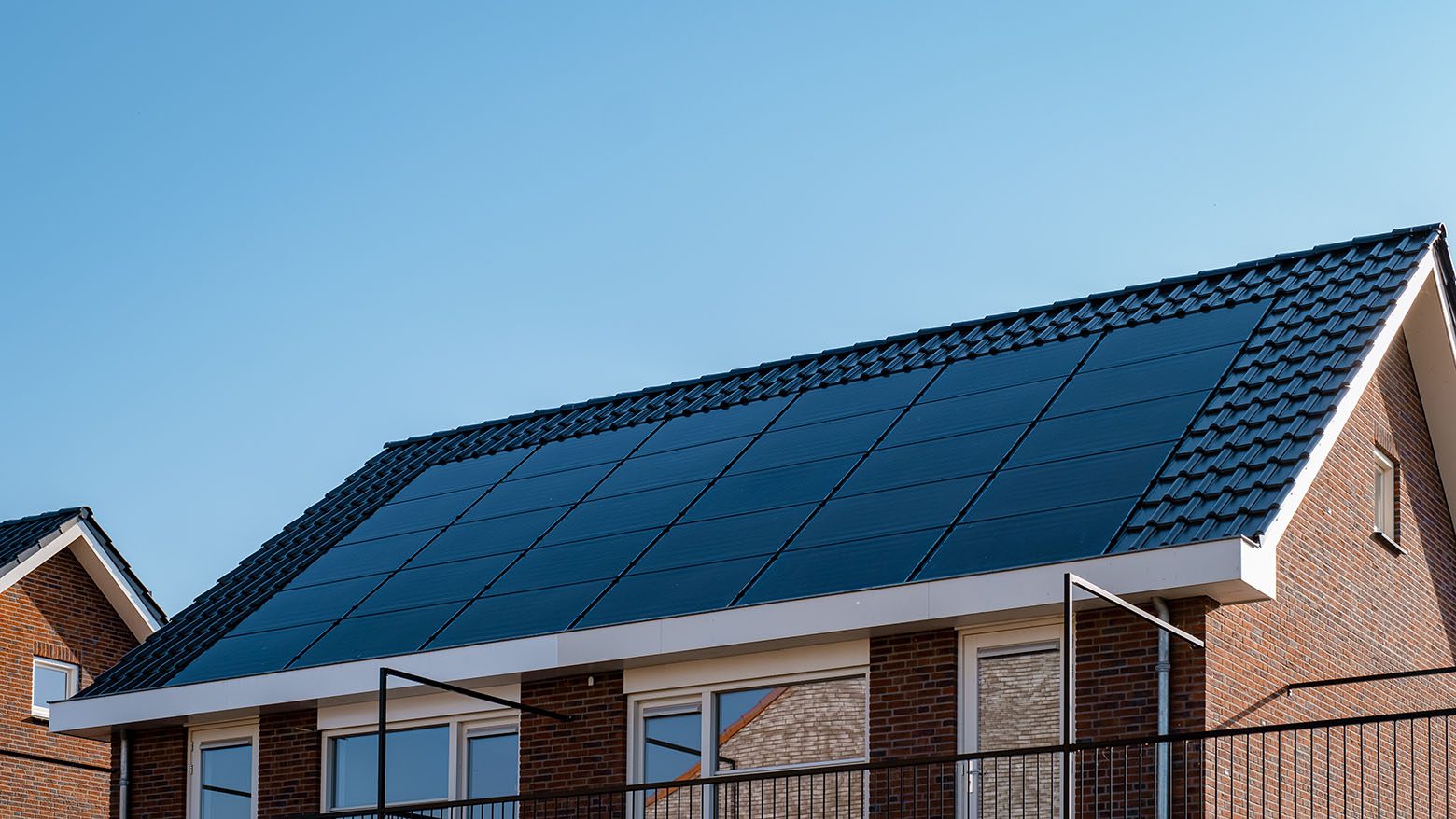 découvrez l'intégration des hangars photovoltaïques, une solution innovante et durable pour optimiser l'espace tout en produisant de l'énergie verte. améliorez l'efficacité énergétique de vos installations et contribuez à la transition énergétique avec des structures adaptées à vos besoins.