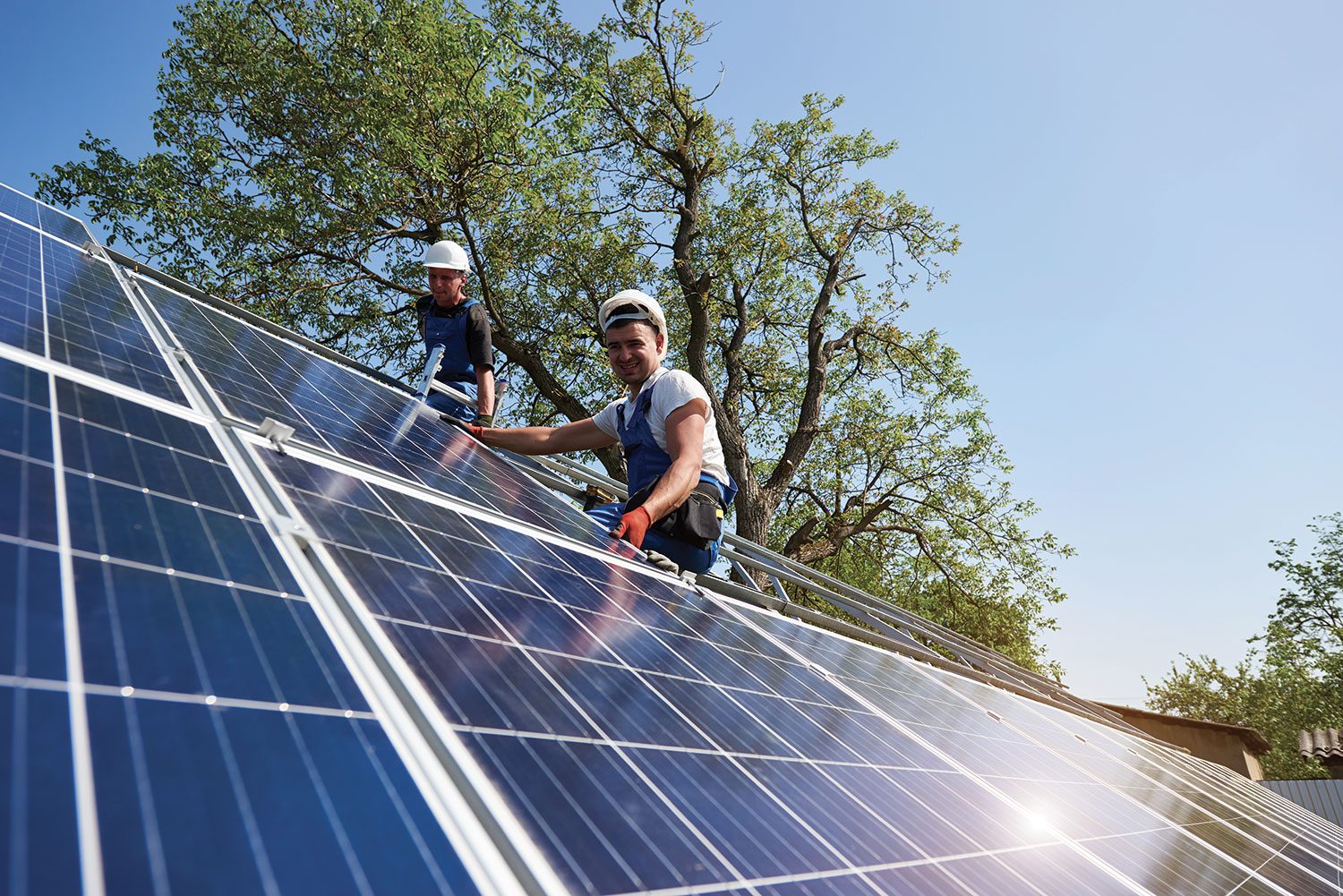découvrez comment l'intégration d'un hangar photovoltaïque peut transformer votre entreprise en maximisant l'énergie solaire tout en optimisant vos espaces de stockage. bénéficiez d'une solution écologique, économique et innovante pour réduire vos coûts énergétiques.