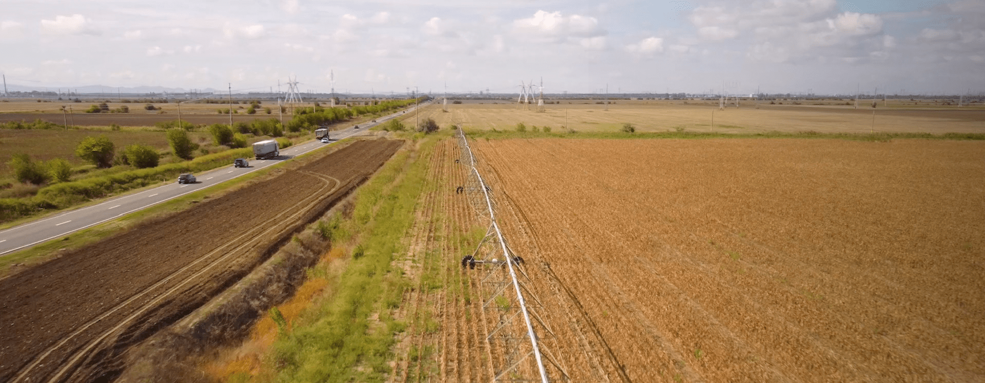 découvrez les meilleures pratiques d'irrigation durable pour optimiser l'utilisation de l'eau, préserver les ressources naturelles et garantir des récoltes abondantes tout en respectant l'environnement.