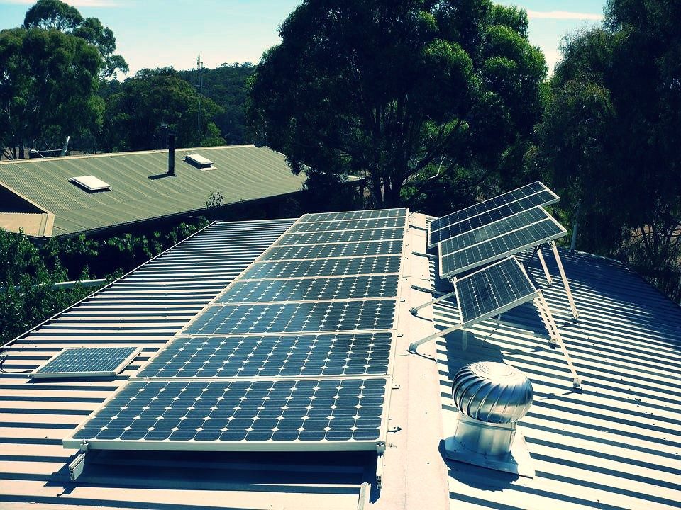 explorez nos offres de location de toiture photovoltaïque et maximisez votre production d'énergie solaire. idéal pour les propriétaires souhaitant bénéficier des avantages de l'énergie renouvelable sans les coûts d'installation. optez pour une solution écologiques et rentables dès aujourd'hui.