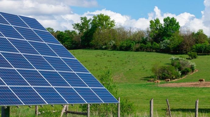 découvrez les meilleures technologies pour les fermes solaires qui révolutionnent la production d'énergie renouvelable. optimisez votre investissement avec des solutions innovantes et efficaces pour maximiser vos rendements solaires.