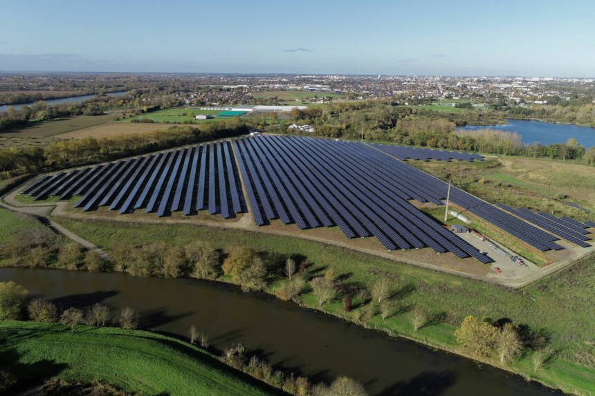 découvrez comment les mini-centrales solaires transforment l'agriculture en offrant une source d'énergie renouvelable et durable. optimisez vos coûts d'exploitation tout en contribuant à la protection de l'environnement grâce à ces solutions innovantes.