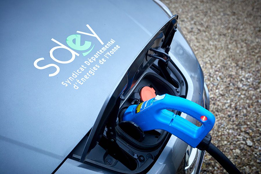découvrez l'univers de la mobilité électrique : solutions durables, véhicules innovants et avantages écologiques pour un avenir sans pollution. optez pour une conduite verte et respectueuse de l'environnement.