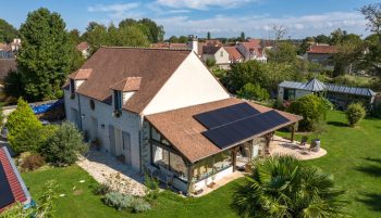 découvrez la vérité derrière les mythes courants sur les hangars photovoltaïques. informez-vous sur les avantages, le fonctionnement et l'impact environnemental de ces structures écologiques tout en optimisant votre investissement énergétique.