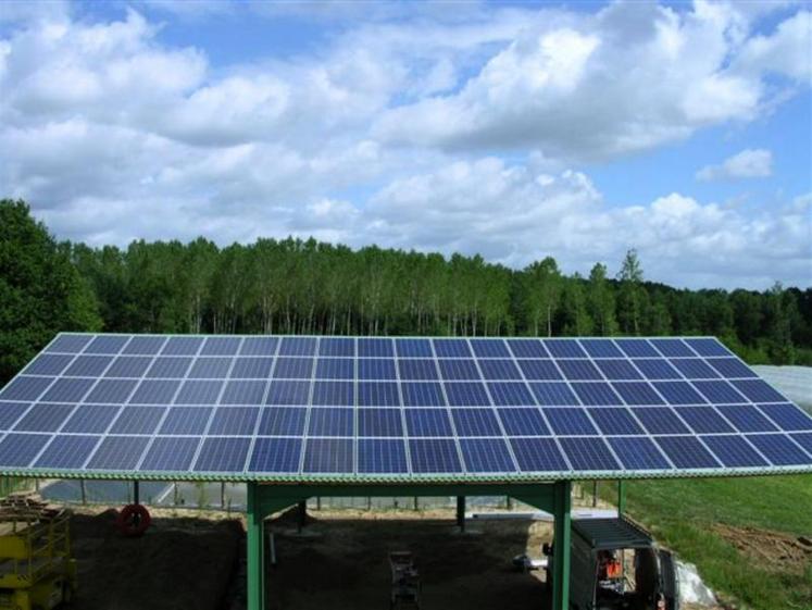 découvrez comment les panneaux photovoltaïques agricoles peuvent transformer les exploitations en sources d'énergie renouvelable. maximisez votre productivité tout en réduisant votre empreinte carbone grâce à des solutions innovantes et durables adaptées aux besoins des agriculteurs.
