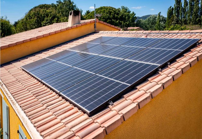 découvrez comment bénéficier de panneaux solaires gratuits grâce à edf. optimisez votre consommation d'énergie tout en participant à la transition énergétique avec des solutions durables et accessibles.