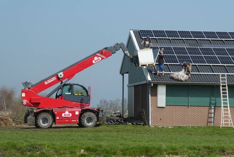 découvrez les avantages d'installer des panneaux solaires sur votre hangar. optimisez votre espace et réduisez vos coûts énergétiques tout en contribuant à la transition écologique. informez-vous sur les solutions adaptées à vos besoins.