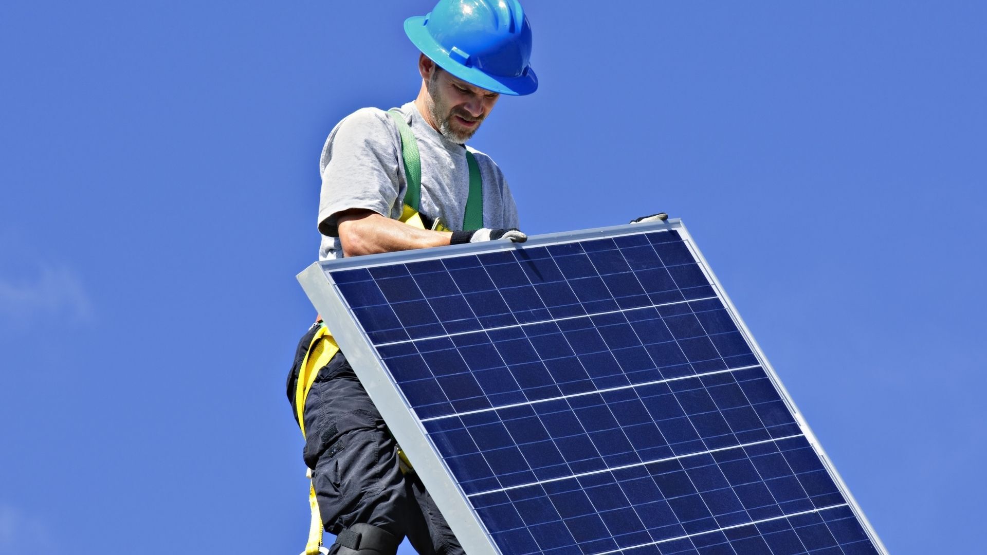 découvrez des panneaux solaires performants qui optimisent votre production d'énergie renouvelable. alliez économies et écologie avec des solutions adaptées à vos besoins, tout en réduisant votre empreinte carbone.