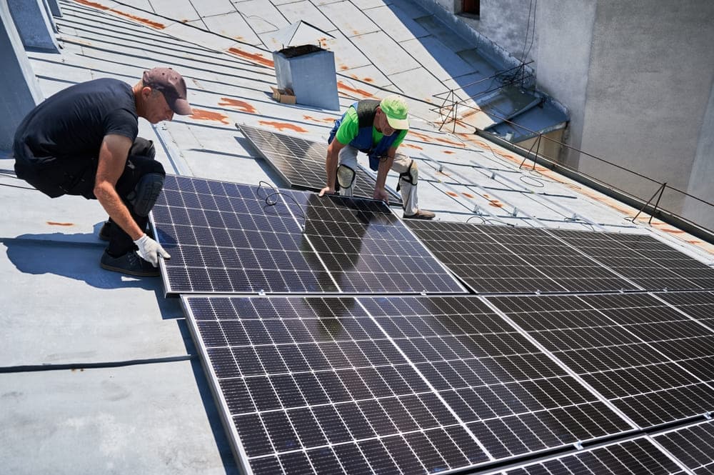 découvrez le plan solaire 2025, une initiative ambitieuse visant à révolutionner l'énergie renouvelable en france. explorez les objectifs, les innovations technologiques et les impacts environnementaux de ce projet essentiel pour un avenir durable.