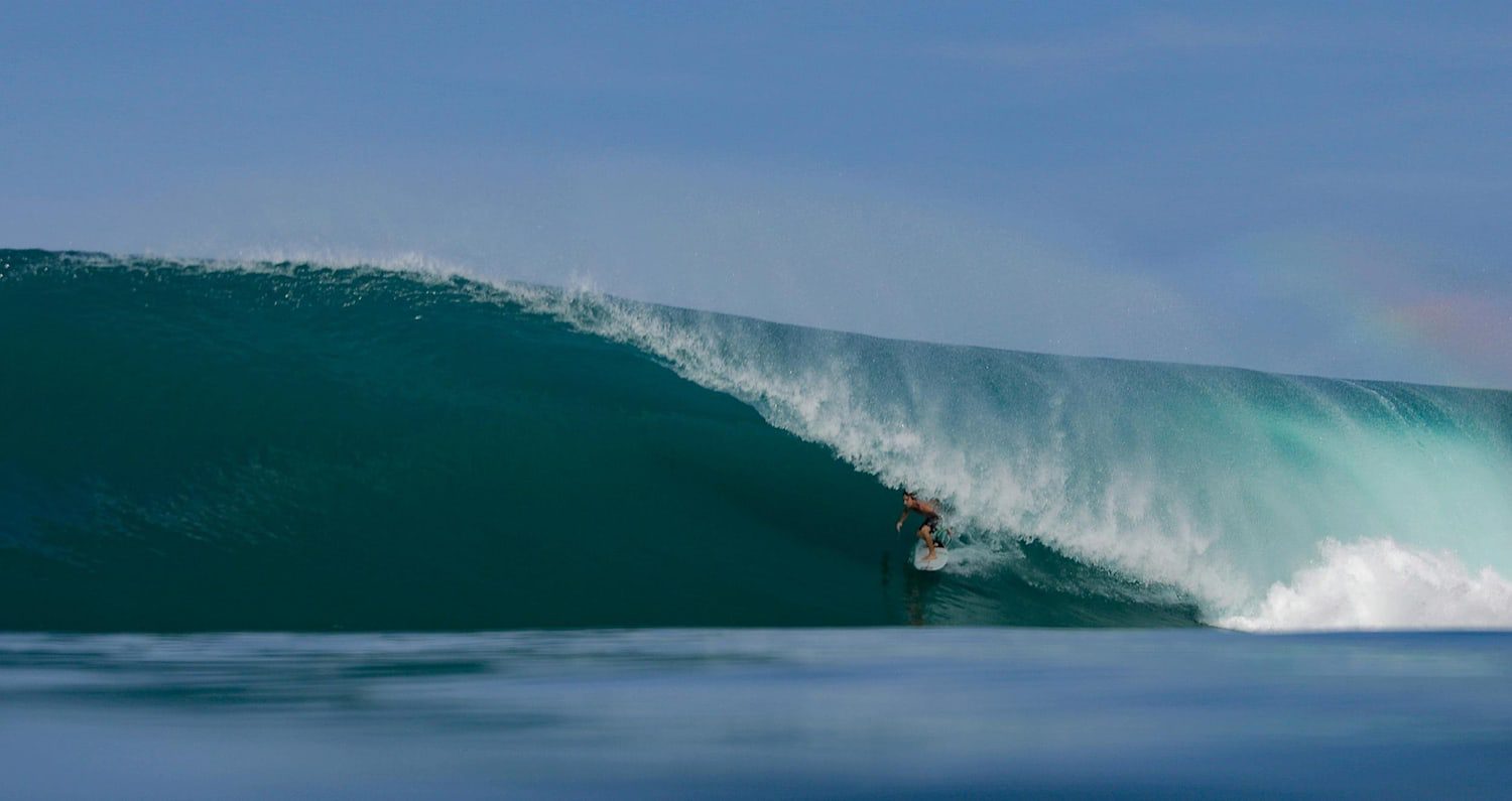 découvrez le potentiel des vagues, cette fascinante source d'énergie renouvelable qui peut transformer notre avenir énergétique. explorez les technologies innovantes et les projets en cours dédiés à capter la puissance des océans pour une transition vers des solutions durables.