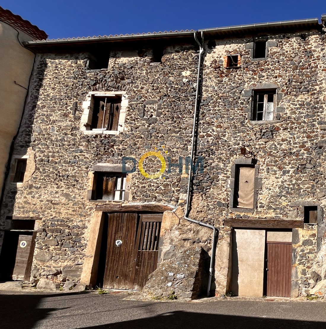 découvrez les prix attractifs pour l'achat ou la rénovation de granges. trouvez des conseils, des idées de projets et des estimations personnalisées pour transformer votre grange en un espace fonctionnel et esthétique.