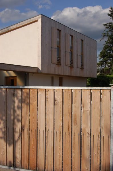 découvrez nos prix compétitifs pour des hangars en bois de haute qualité. conçus pour répondre à vos besoins spécifiques, nos hangars allient durabilité et esthétique. obtenez un devis personnalisé et profitez d'une construction robuste et élégante.