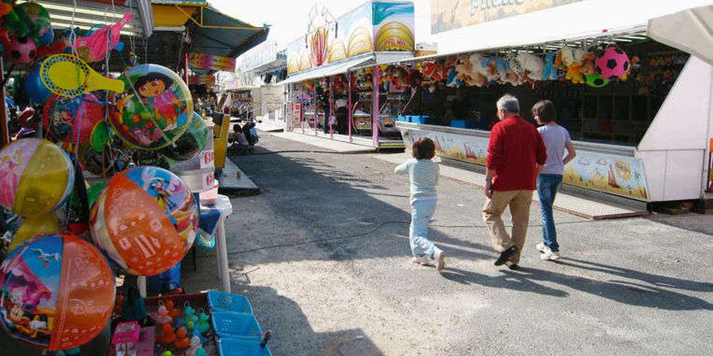 découvrez notre guide complet sur les prix des manèges : comparez les tarifs, trouvez les meilleures offres et planifiez votre visite pour profiter au maximum de vos sorties dans les parcs d'attractions.