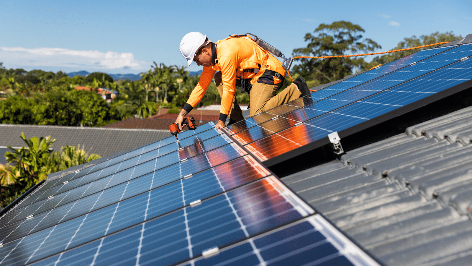 découvrez tout ce qu'il faut savoir sur les prix des panneaux solaires en france. comparez les offres, informez-vous sur les aides gouvernementales et optimisez votre investissement dans l'énergie renouvelable.