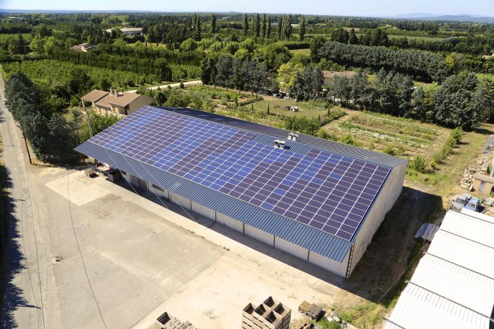 découvrez l'importance des régions dans l'implantation de hangars agricoles photovoltaïques, alliant développement durable et optimisation des espaces agricoles. apprenez comment ces structures innovantes peuvent transformer l'agriculture et contribuer à la transition énergétique.