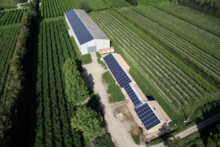 découvrez comment maximiser la rentabilité de votre hangar agricole grâce à l'installation de panneaux photovoltaïques. profitez d'économies d'énergie substantielles tout en contribuant à une agriculture durable.
