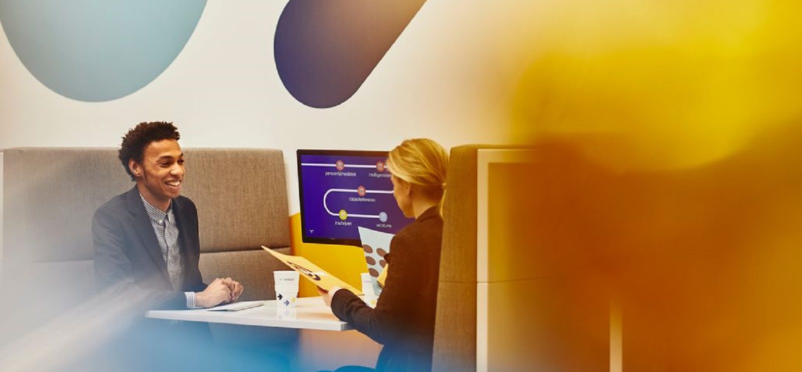 découvrez les clés pour réussir vos négociations de contrats : techniques efficaces, stratégies gagnantes et conseils pratiques pour obtenir les meilleures conditions et garantir un accord satisfaisant pour toutes les parties.