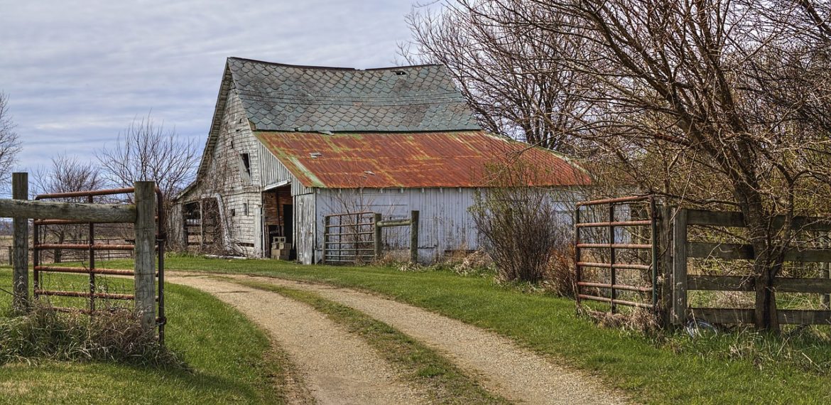 découvrez comment réussir votre projet de hangar photovoltaïque : conseils pratiques, étapes clés et témoignages d'experts pour maximiser votre investissement et produire une énergie durable.