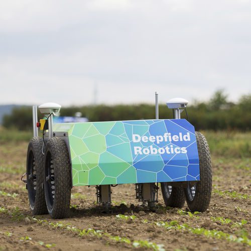 découvrez comment la révolution de la robotique agricole transforme l'agriculture moderne, en optimisant les rendements, en réduisant les coûts et en préservant l'environnement. informez-vous sur les dernières innovations et technologies qui façonnent l'avenir de ce secteur essentiel.