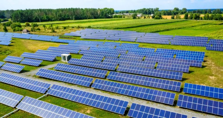 découvrez les solutions innovantes de roi hangar agricole pour intégrer des panneaux photovoltaïques à votre exploitation. optimisez vos espaces agricoles tout en réduisant vos coûts d'énergie et en contribuant à la transition énergétique.