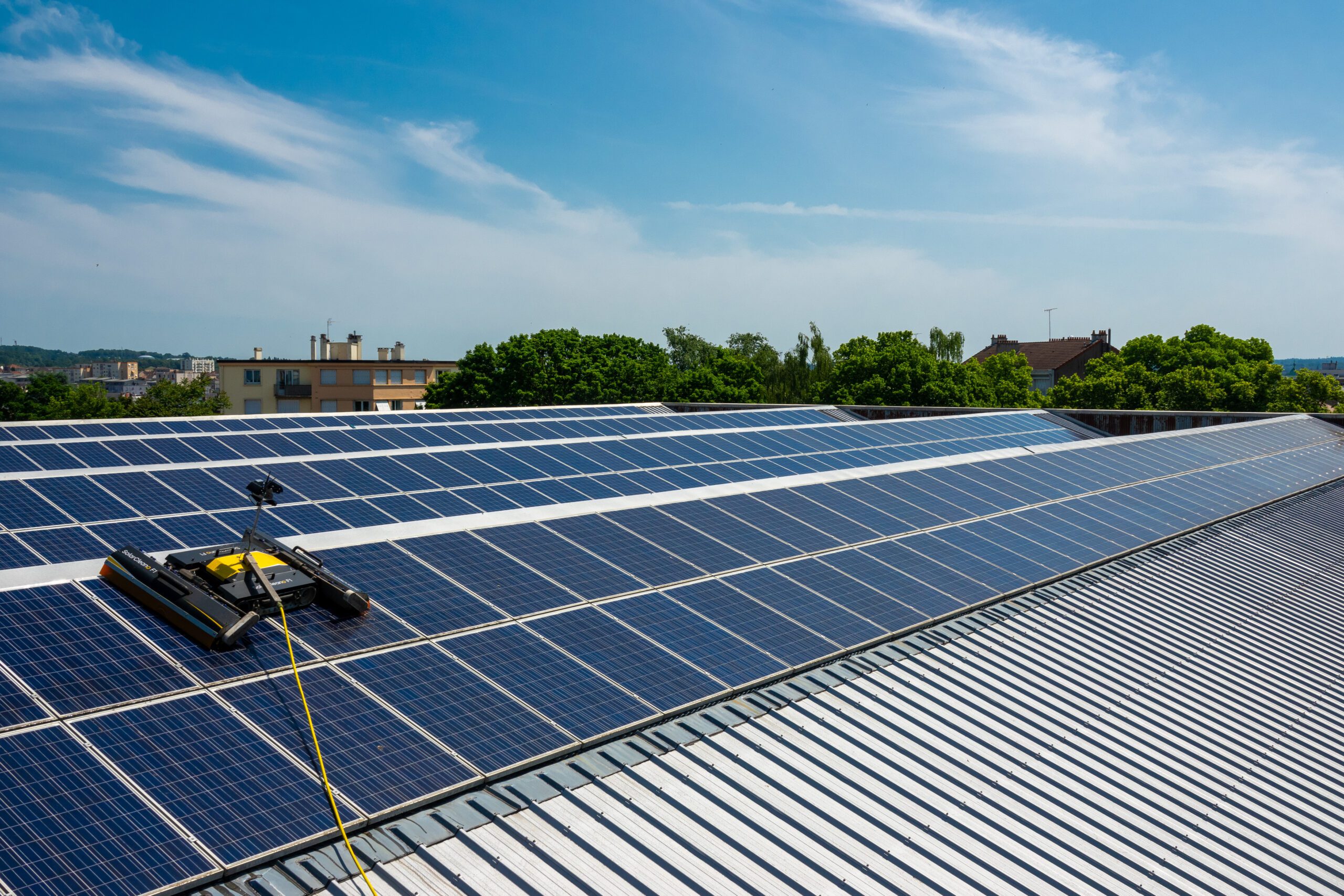 découvrez comment le roi des hangars photovoltaïques révolutionne l'optimisation énergétique grâce à des solutions innovantes et durables. maximisez votre production d'énergie solaire avec des structures adaptées à vos besoins.