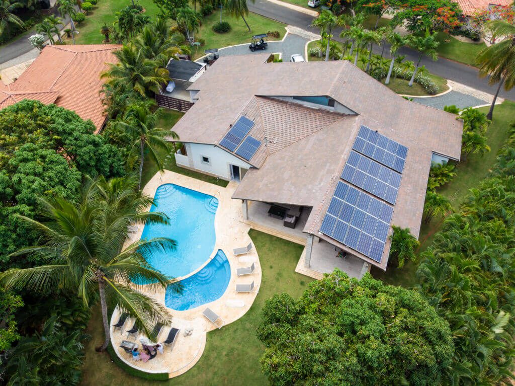 découvrez nos solutions solaires innovantes pour votre maison. optimisez votre consommation d'énergie, réduisez vos factures et contribue à un avenir durable avec nos panneaux solaires adaptés à tous les besoins.