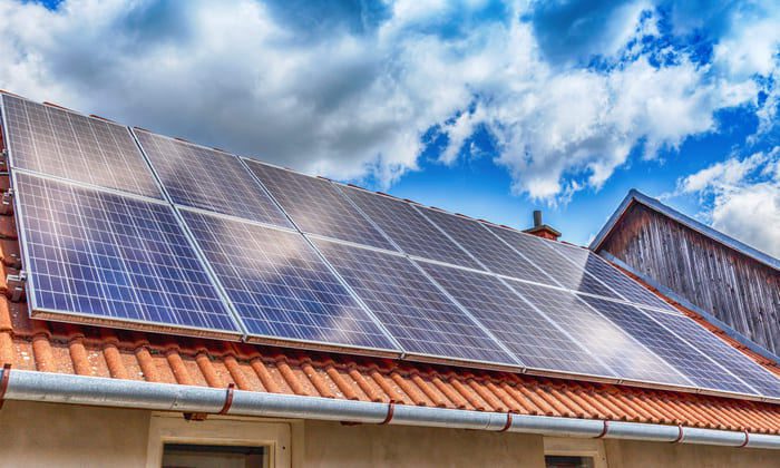 découvrez comment bénéficier des subventions photovoltaïques pour installer des panneaux solaires sur votre propriété. profitez d'aides financières et d'incitations fiscales pour rendre votre projet d'énergie renouvelable plus accessible et économiquement avantageux.
