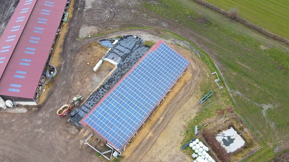 découvrez comment les hangars photovoltaïques transforment le secteur agricole et industriel en permettant aux entreprises de générer une énergie renouvelable efficace. explorez les avantages financiers et environnementaux de cette solution innovante, garantissant un succès durable pour votre activité.