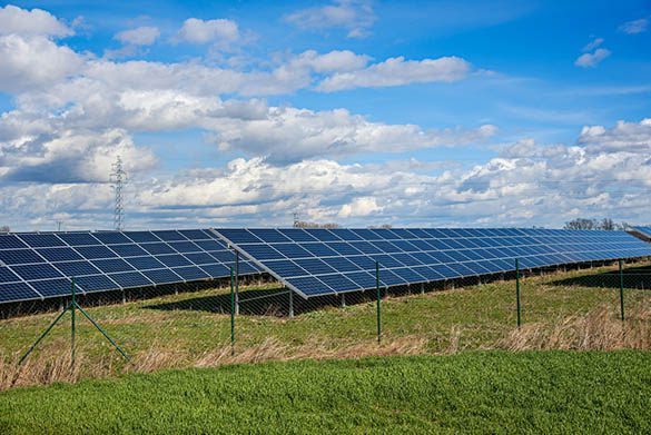 découvrez comment les synergies entre l'agriculture et le photovoltaïque transforment les pratiques agricoles, améliorent la durabilité environnementale et optimisent la production d'énergie verte. explorez les avantages économiques et écologiques de cette alliance innovante pour un avenir plus responsable.