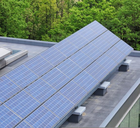 découvrez comment bénéficier d'une toiture gratuite pour installer des panneaux solaires et réduire vos factures d'énergie tout en contribuant à la protection de l'environnement. profitez d'offres exclusives et d'aides pour rendre votre transition énergétique accessible.